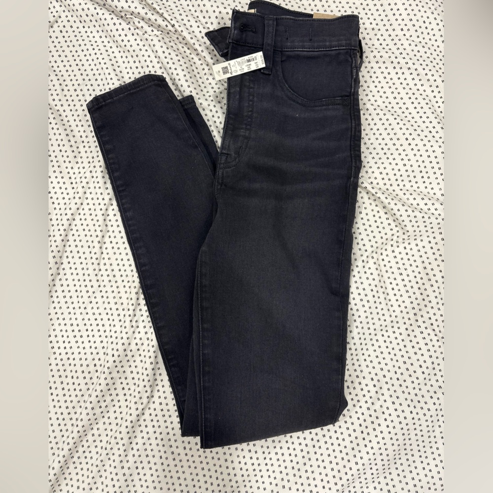 Madewell High-Waisted Roadtripper Black Skinny Jeans - Picture 2 of 3